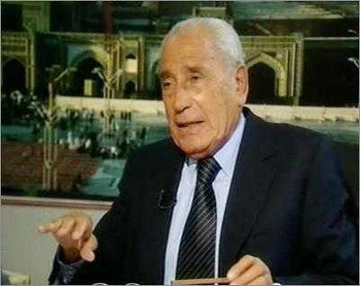 مايو نيوز - وصف الكاتب الكبير محمد حسنين هيكل قرار عزل الرئيس محمد مرسي الصادر عن القوات المسلحة المصرية، بأنه “عملية إنقاذ لوطن”، نافياً أن يكون ما جرى انقلاباً عسكرياً، لأن الجيش ببساطة لم يستول على السلطة في البلاد .