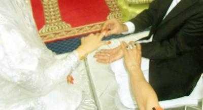 مايو نيوز -  رفضت يمنية تطليقها من زوجها الأبكم الذي عقد قرانه عليها كـ”محلل”، اختاره زوجها السابق ودفع نيابة عنه مئة ألف ريال يمني مهرًاً لها، شريطة أن يقوم الزوج الجديد